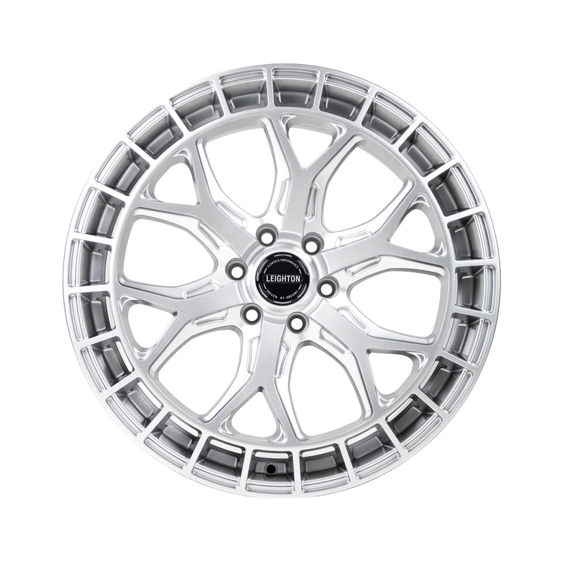 Leighton LV-T2 Hyper Silver 20 inch alloy wheel face-on